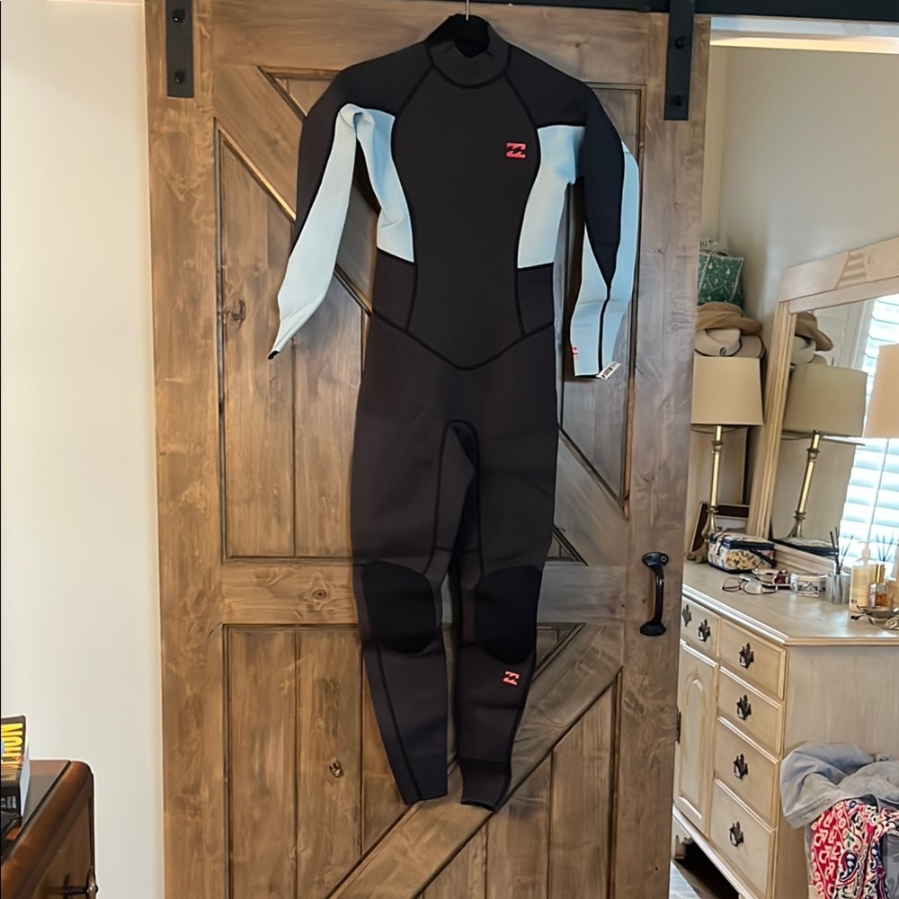 Roxy Black and Light Blue Women's Wetsuit